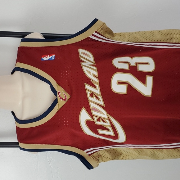 Vintage Nike NBA Cleveland Jersey James #23 size M Length +2 - Picture 2 of 9